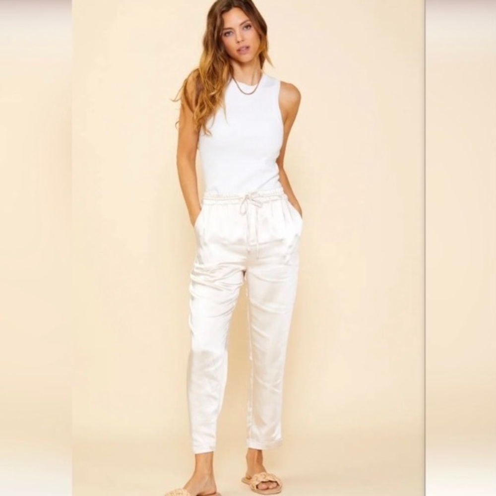 Skies are Blue cream sateen ankle length drawstring pants size XS